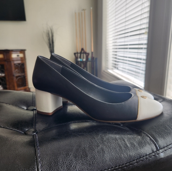 NWT Tory Burch black and white heels - Picture 3 of 9